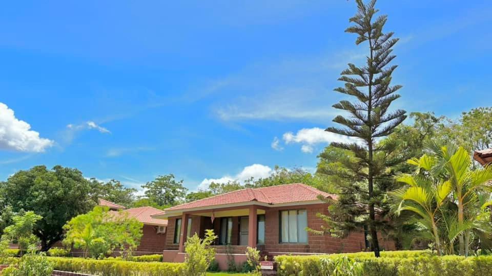 Regenta Resort Mango Village Guhagar Kudan Экстерьер фото